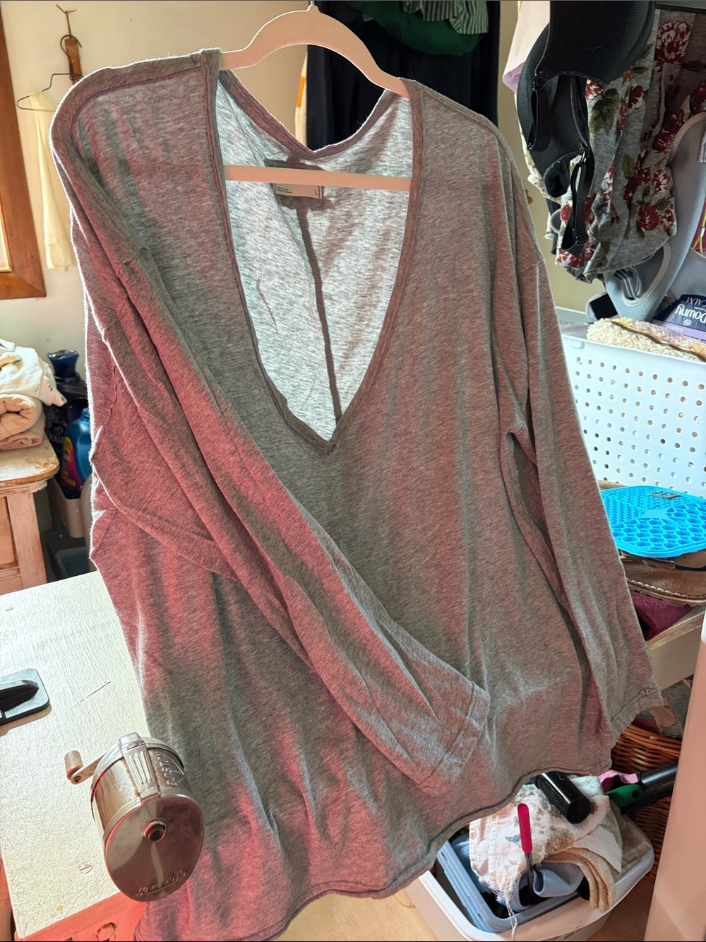 We the free women’s grey long sleeve t
